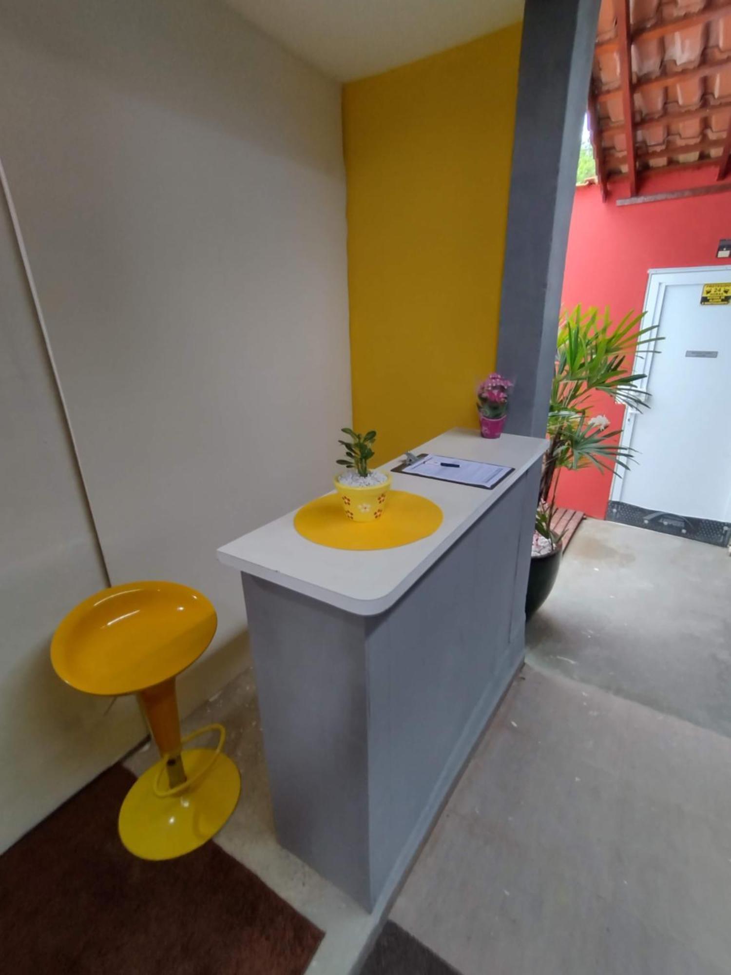 Apartamento Ideal - Estudios Mobiliados, Ar-condicionado E Cozinha Guarujá