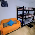 Pousada Ideal Guaruja - Estudios Mobiliados, Ar-Condicionado E Cozinha